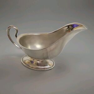 Silver plated Gravy Boat unmarked  Elegant
